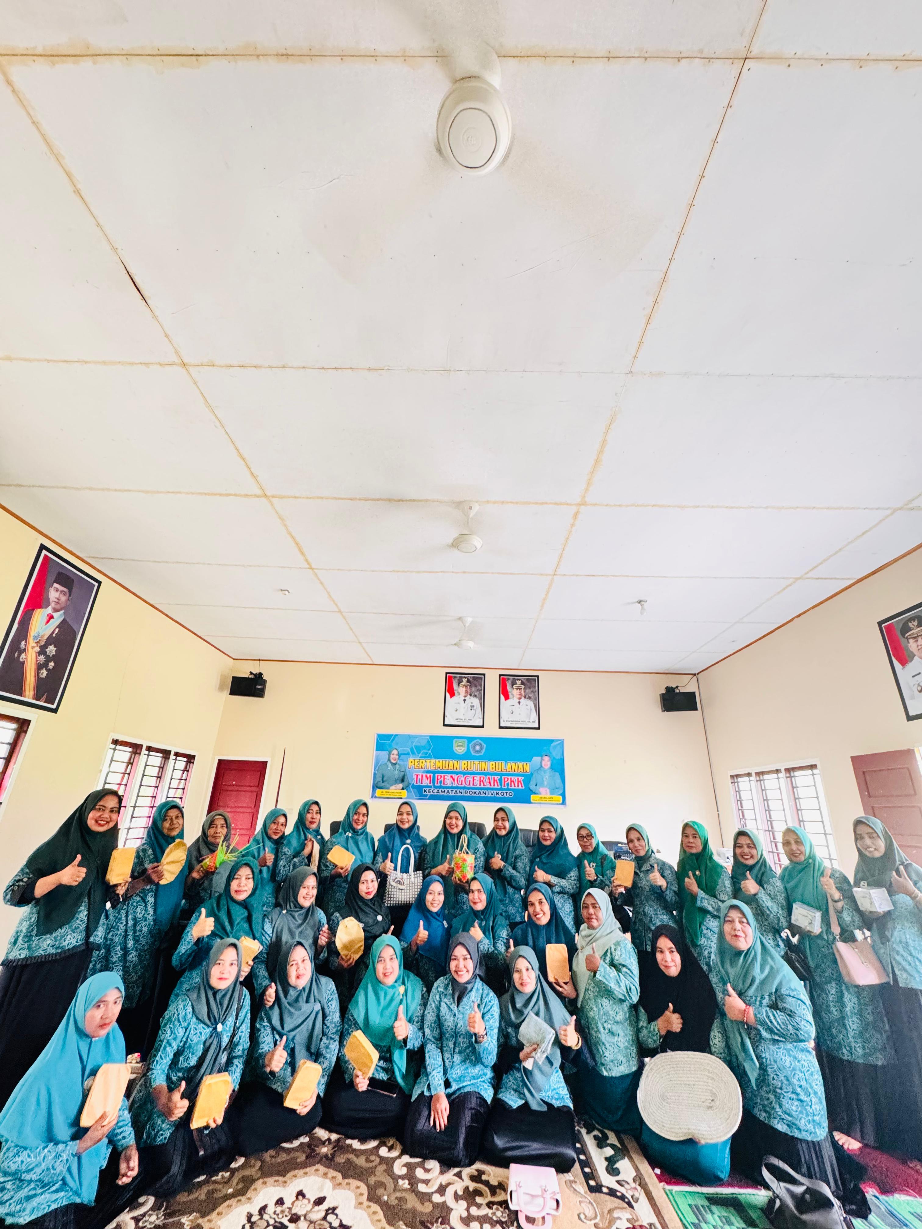 Arisan Rutin Bulanan PKK Kecamatan